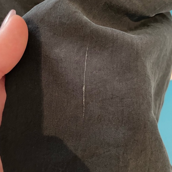 100% SILK Votre Nom button down shirt - Picture 6 of 6